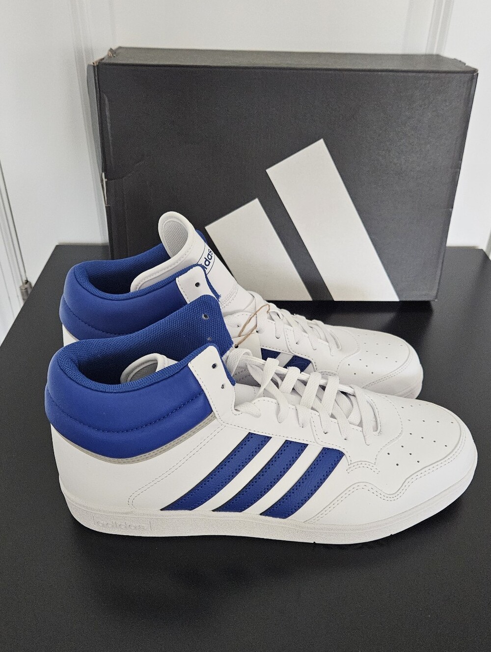 NIB Men's Adidas Hoops 4.0 Mid Cloud White Royal Blue Size 10.5